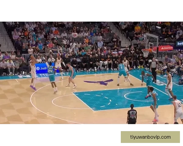 格林25+7布克22+6难救主太阳负黄蜂鲍尔双十克努佩尔创纪录 格林25+7布克22+6难救主太阳负黄蜂鲍尔双十克努佩尔创纪录